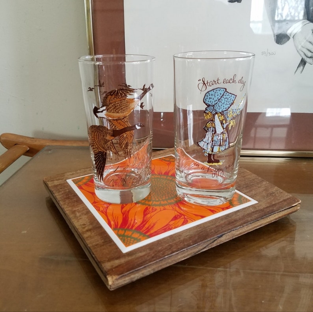 Orange Flower Ceramic and Wood Trivet - Picture 10 of 10